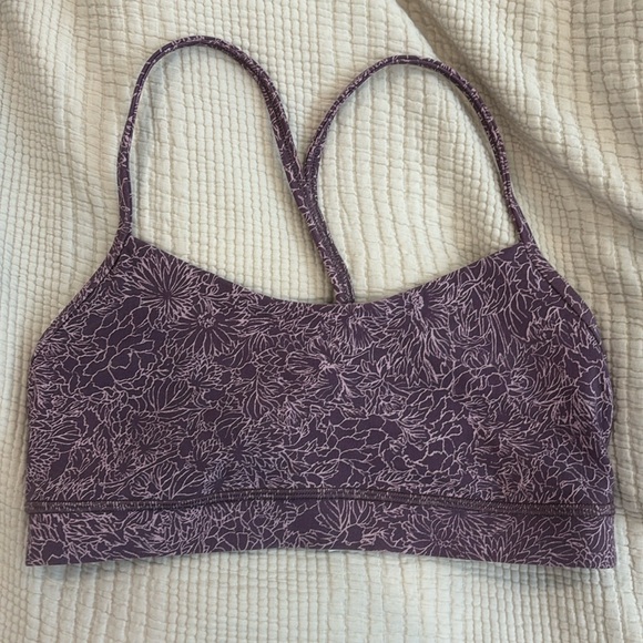 Lululemon - Flow Y Bra - Picture 1 of 3